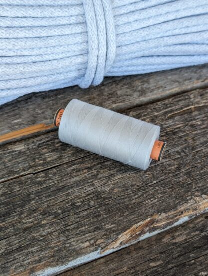 Sewing thread (149) as Moonstone