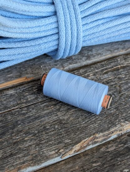 Sewing thread (131) as Forget Me Not