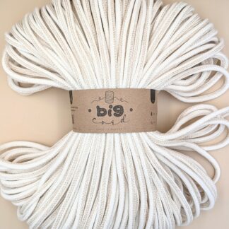 9mm braided cord (002) as Christmas Elderberry flower